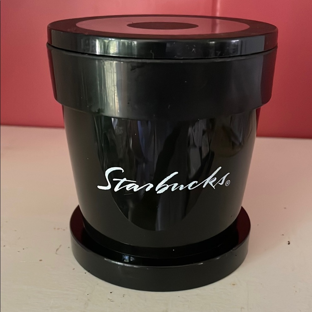 Starbucks Single cup gold filter coffee maker. Coffee lovers.